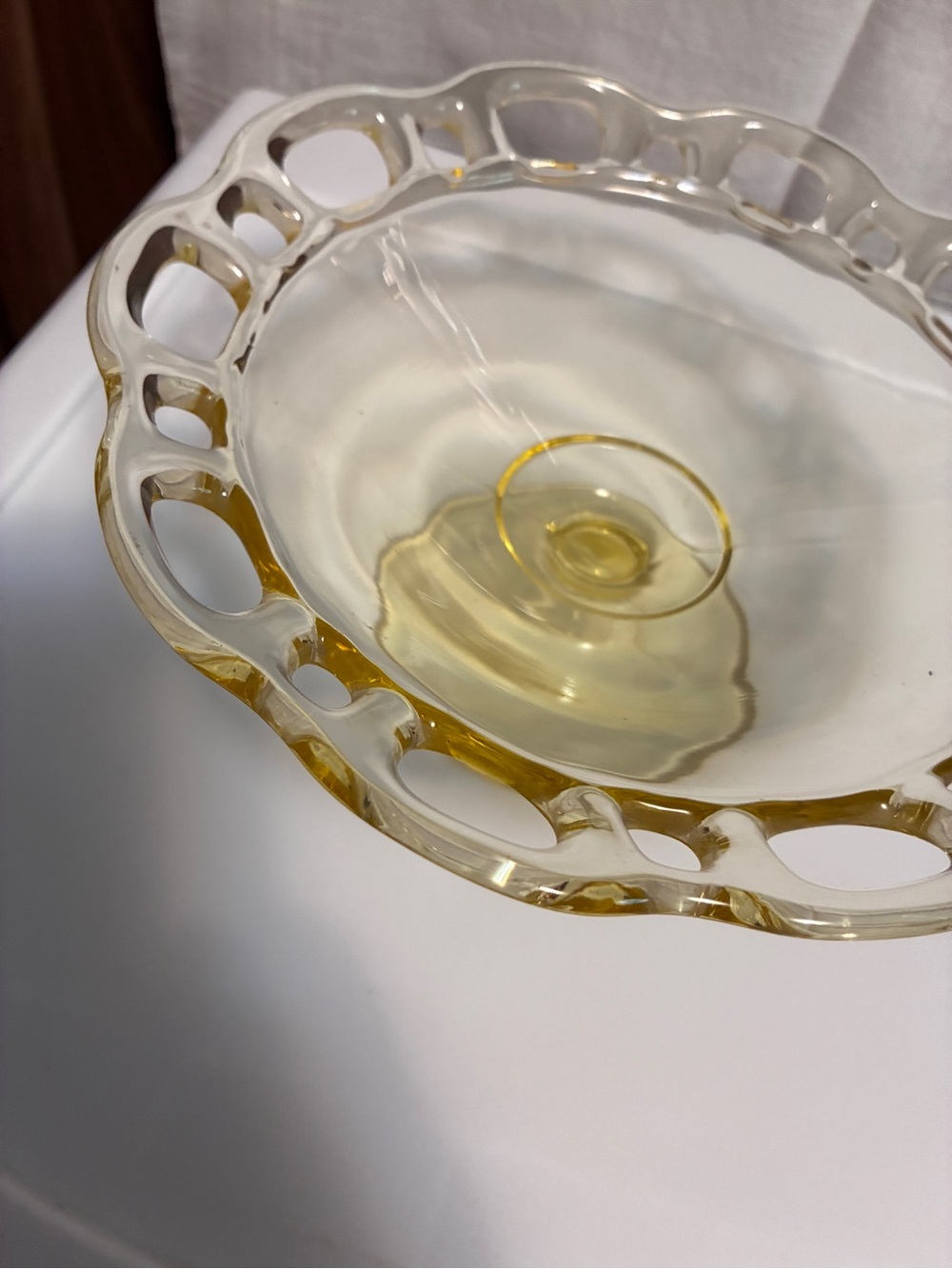 Vintage Yellow Glass Cake Stand Reticulated Edge 7.5" Diameter - Picture 3 of 5